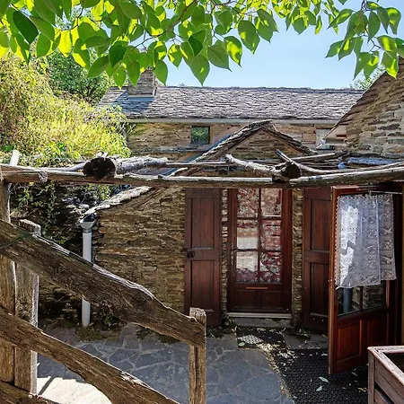 Et Table D'hotes De Vernet Panzió Saint-Germain-de-Calberte