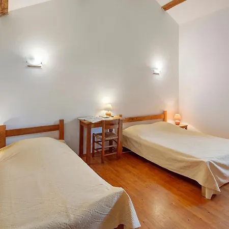 Panzió Et Table D'hotes De Vernet 3*